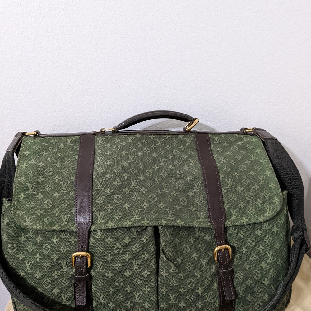 Louis Vuitton Mini Lin Sac Maman Messenger
Diaper Bag Monogram Green Brown